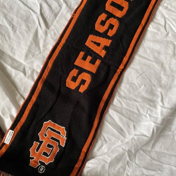 Scarf MLB San Francisco Giants Season Ticketholder Knit Winter Neck Team Colors - Picture 7 of 8